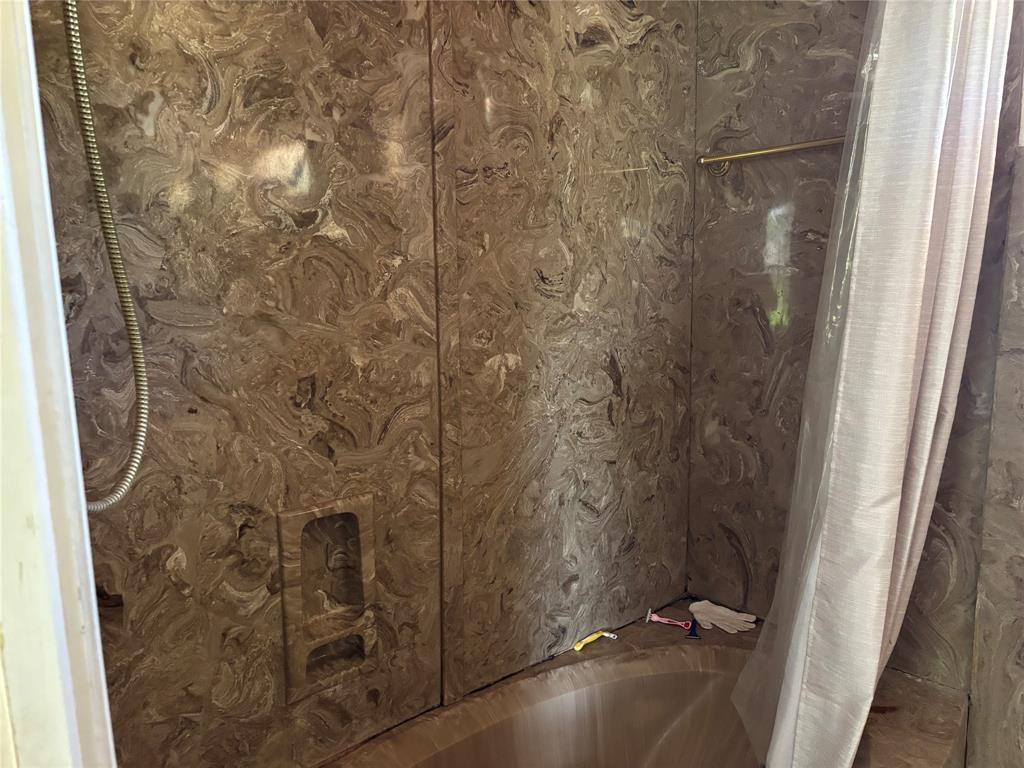 1815 West Oak Street Denton, TX 76201 - Photo 15 of 17