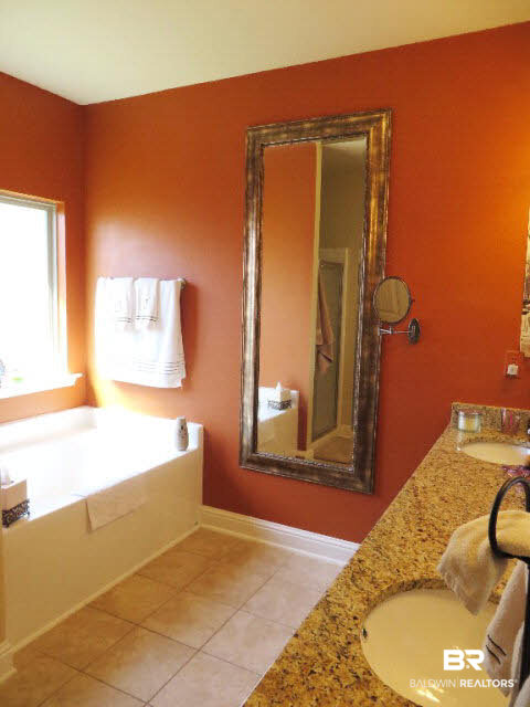 11691 Alameda Court Daphne, AL 36527 - Photo 12 of 19 Master Bath