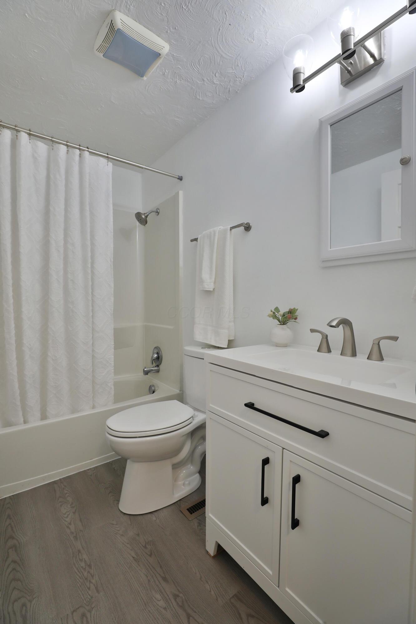 2956 Renfro Road Columbus, OH 43232 - Photo 19 of 40 2956-Renfro-19