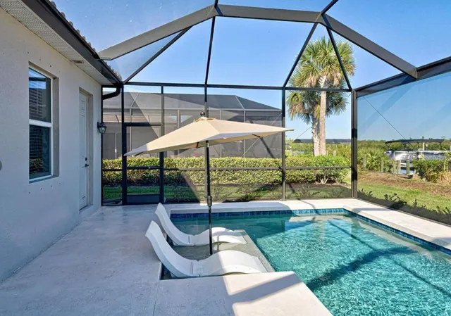a view of outdoor space yard deck and patio