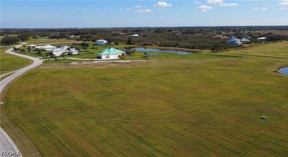 22820 Yellow Button Lane Alva, FL 33920 - Photo 2 of 6 a view of an ocean