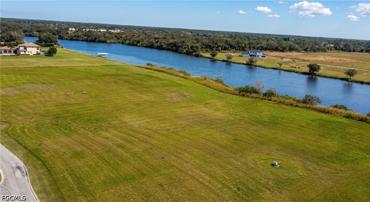 22820 Yellow Button Lane Alva, FL 33920 - Photo 6 of 6 a view of an ocean from a building