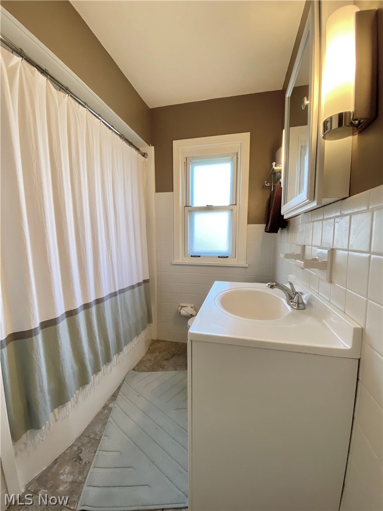 7712 Broadview Road Cleveland, OH 44134 - Photo 12 of 15