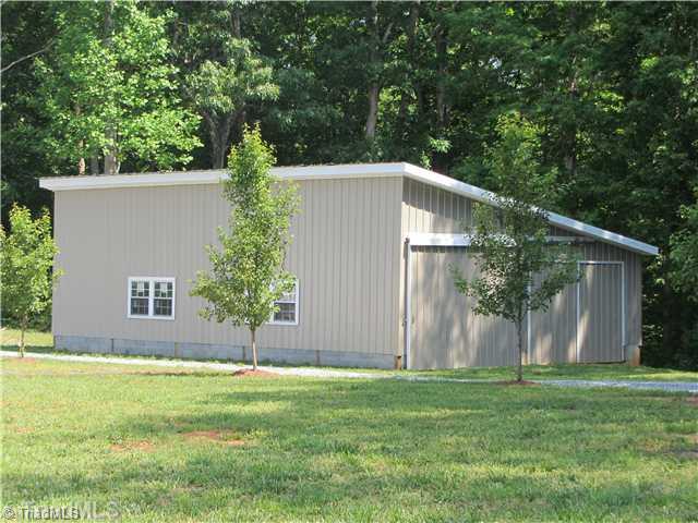 1901 Martin Farm Road Madison, NC 27025 - Photo 4 of 16 Workshop. 40 X 28 ft Workshop.