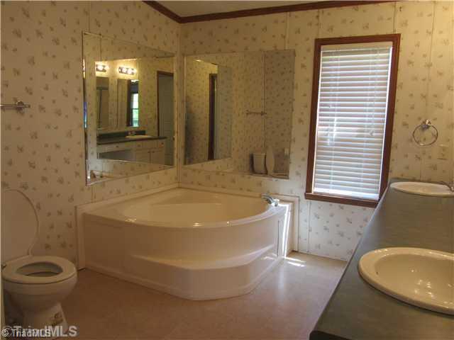 1901 Martin Farm Road Madison, NC 27025 - Photo 10 of 16 Master Bath/Spa. Large Master Bath