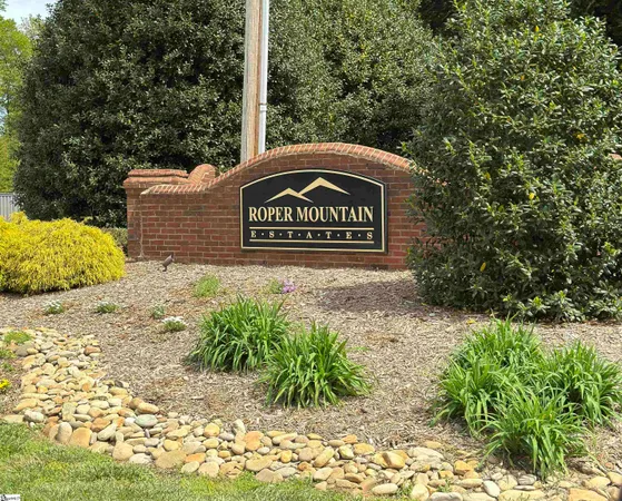$619,900 | 219 East Thistle Lane, Greenville, SC 29615