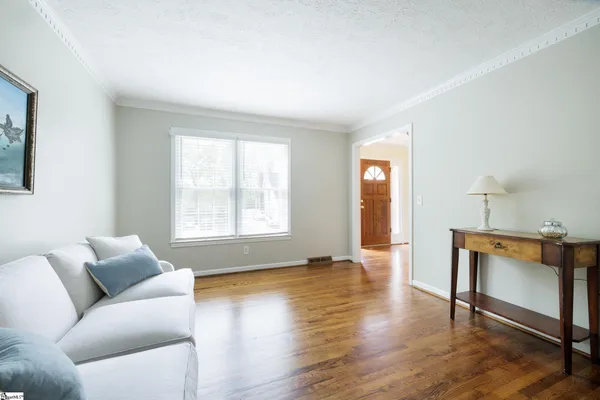 $619,900 | 219 East Thistle Lane, Greenville, SC 29615