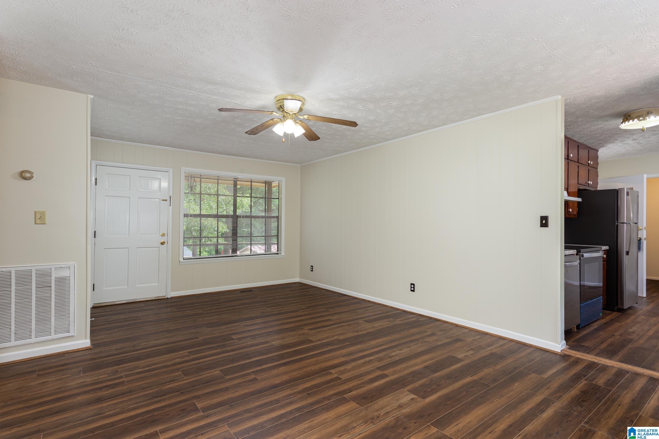 514 West 64th Street Anniston, AL 36206 - Photo 9 of 33