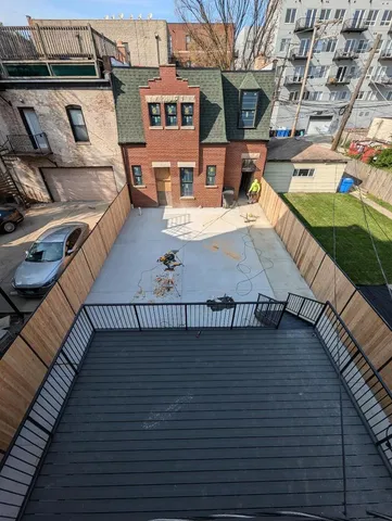 $13,750 | 2150 West Monroe Street, Chicago, IL 60612