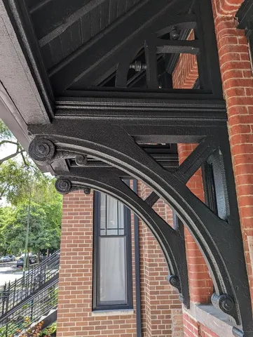 $13,750 | 2150 West Monroe Street, Chicago, IL 60612