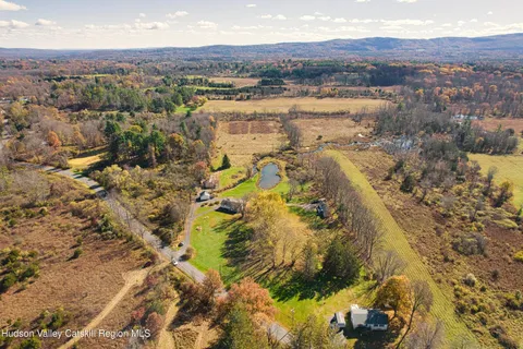 $850,000 | 315 Pine Bush Road, Stone Ridge, NY 12484