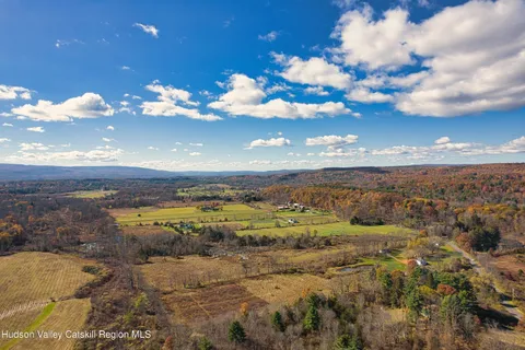 $850,000 | 315 Pine Bush Road, Stone Ridge, NY 12484