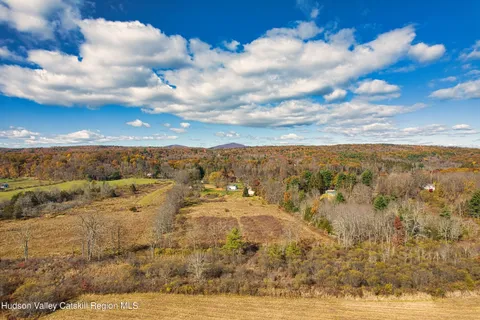 $850,000 | 315 Pine Bush Road, Stone Ridge, NY 12484