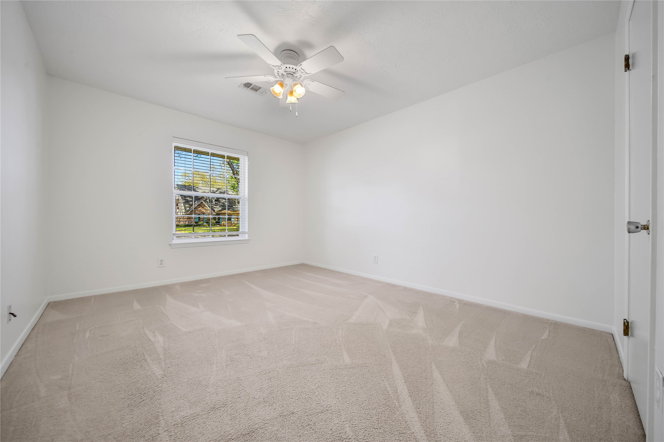 955 Thornton Road Houston, TX 77018 - Photo 20 of 27