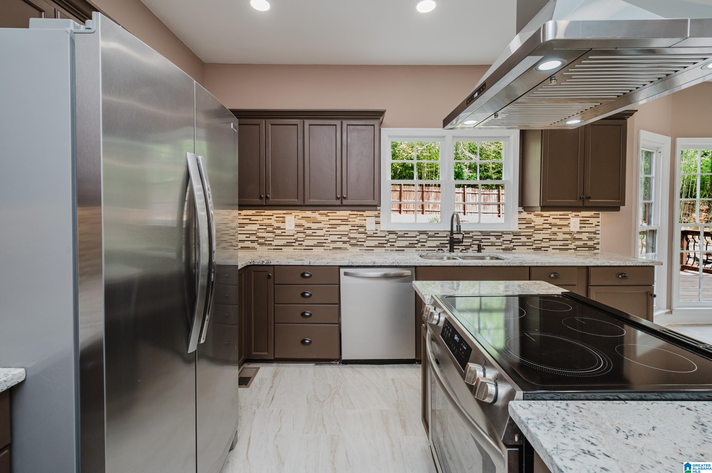 3308 Saddlebrook Circle Birmingham, AL 35210 - Photo 23 of 68