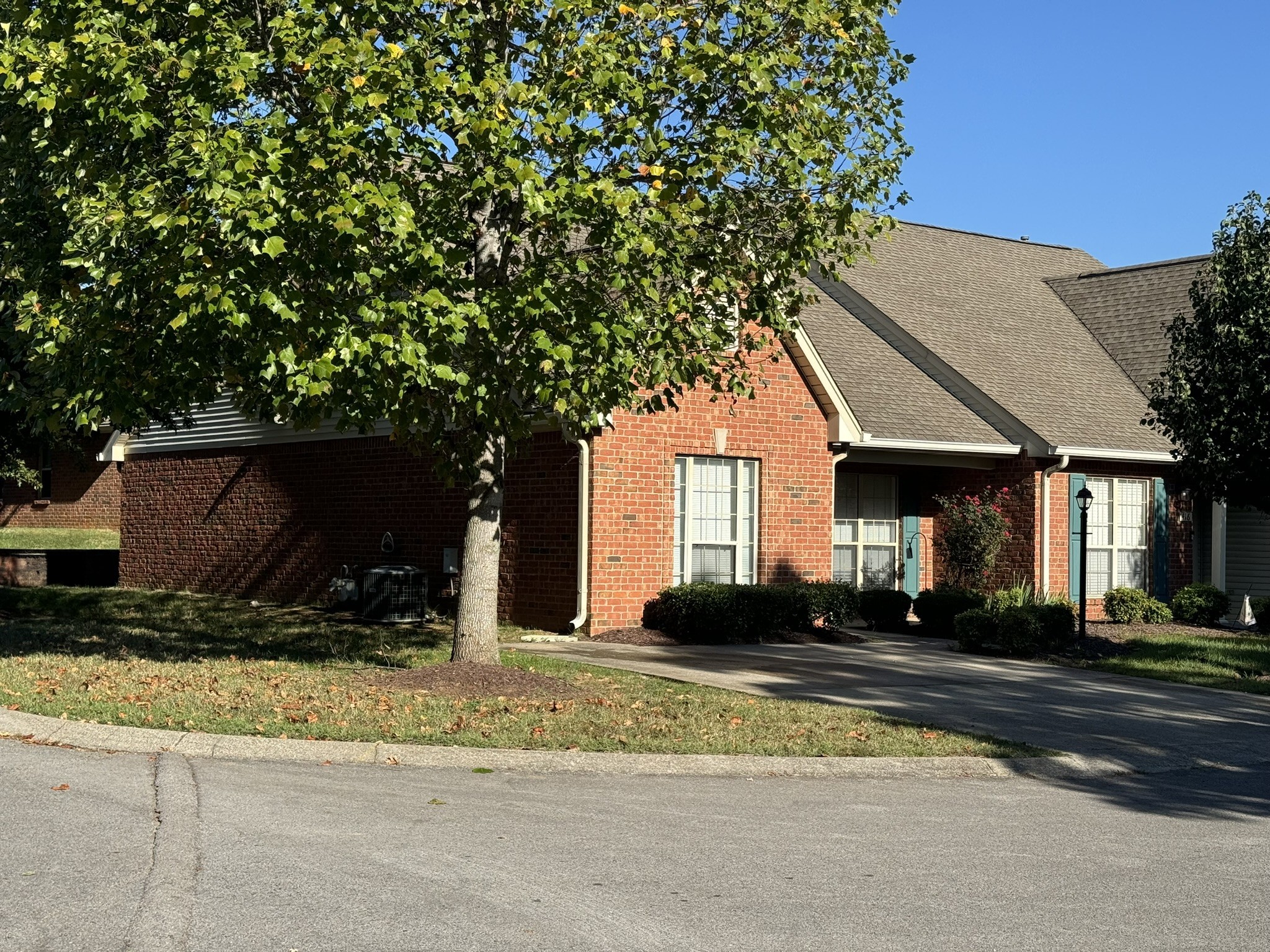 418 Riveredge Court Murfreesboro, TN 37128 - Photo 2 of 15 Gallery Image 2