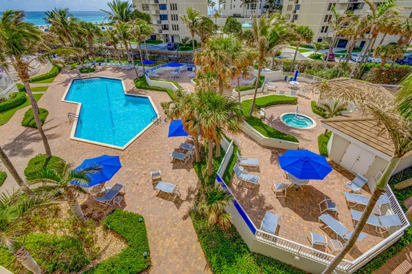 $3,500 | 3000 North Ocean Drive, Unit 4G, Singer Island, FL 33404