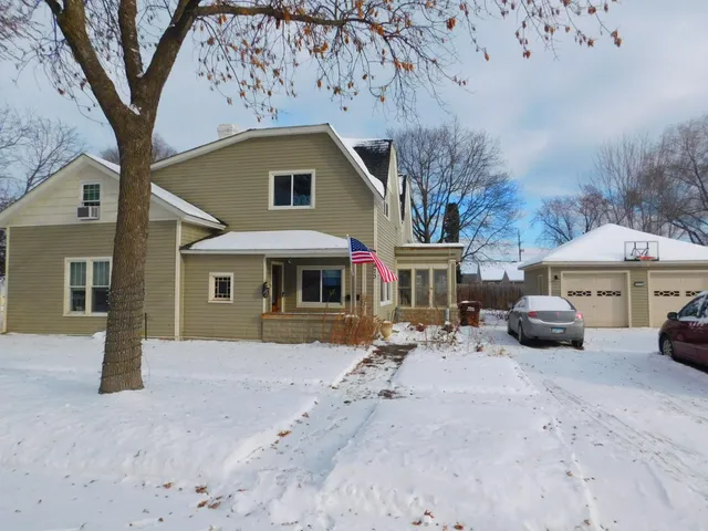$420,000 | 473 2nd Street North, Bayport, MN 55003
