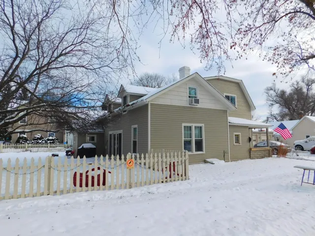 $420,000 | 473 2nd Street North, Bayport, MN 55003