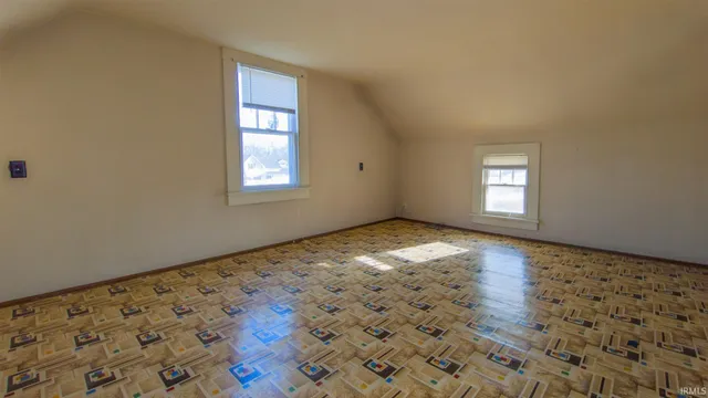 $189,900 | 1525 Ozark Street, Pleasant Lake, IN 46779