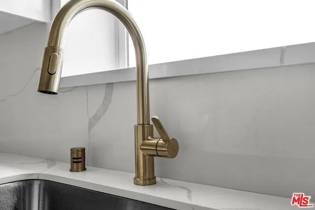 a close view of sink