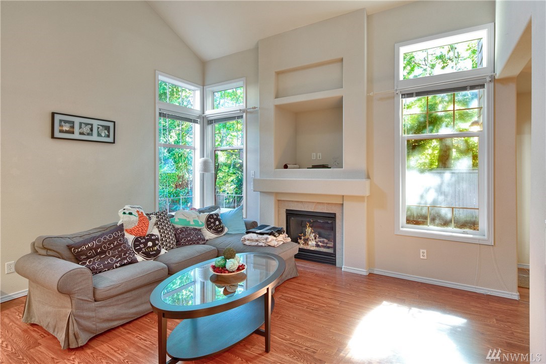 4845 Northeast 5th Street Renton, WA 98059 - Photo 4 of 23