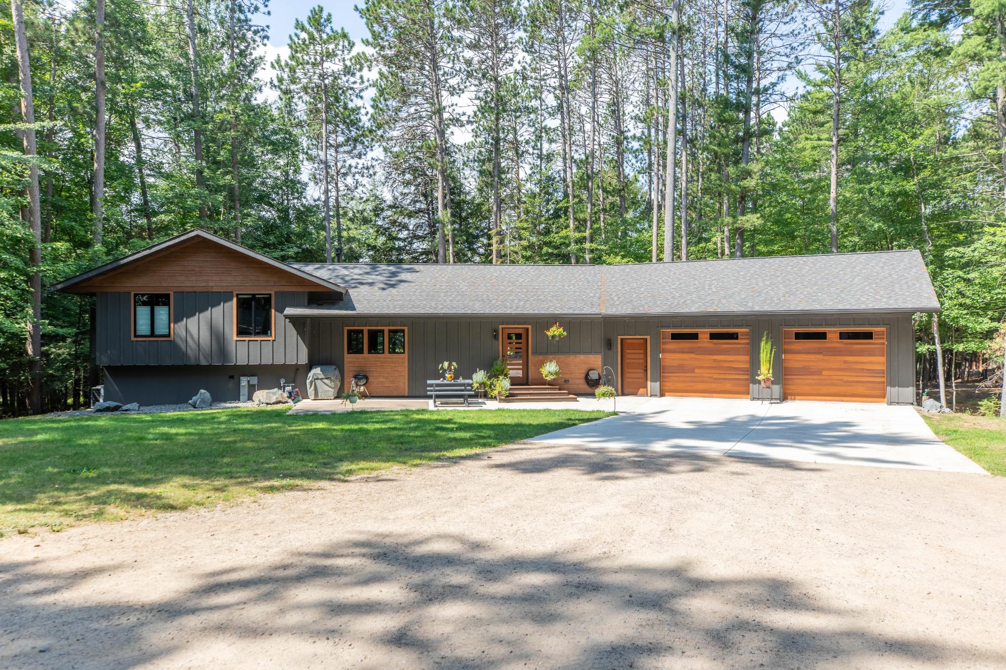 4253 Circle Drive Rhinelander, WI 54501 - Photo 5 of 66 Gallery Image 5