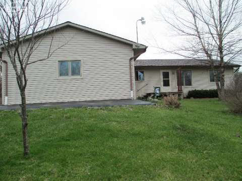 5296 North Center Road Flint, MI 48506 - Photo 2 of 33 20435397-1.JPG