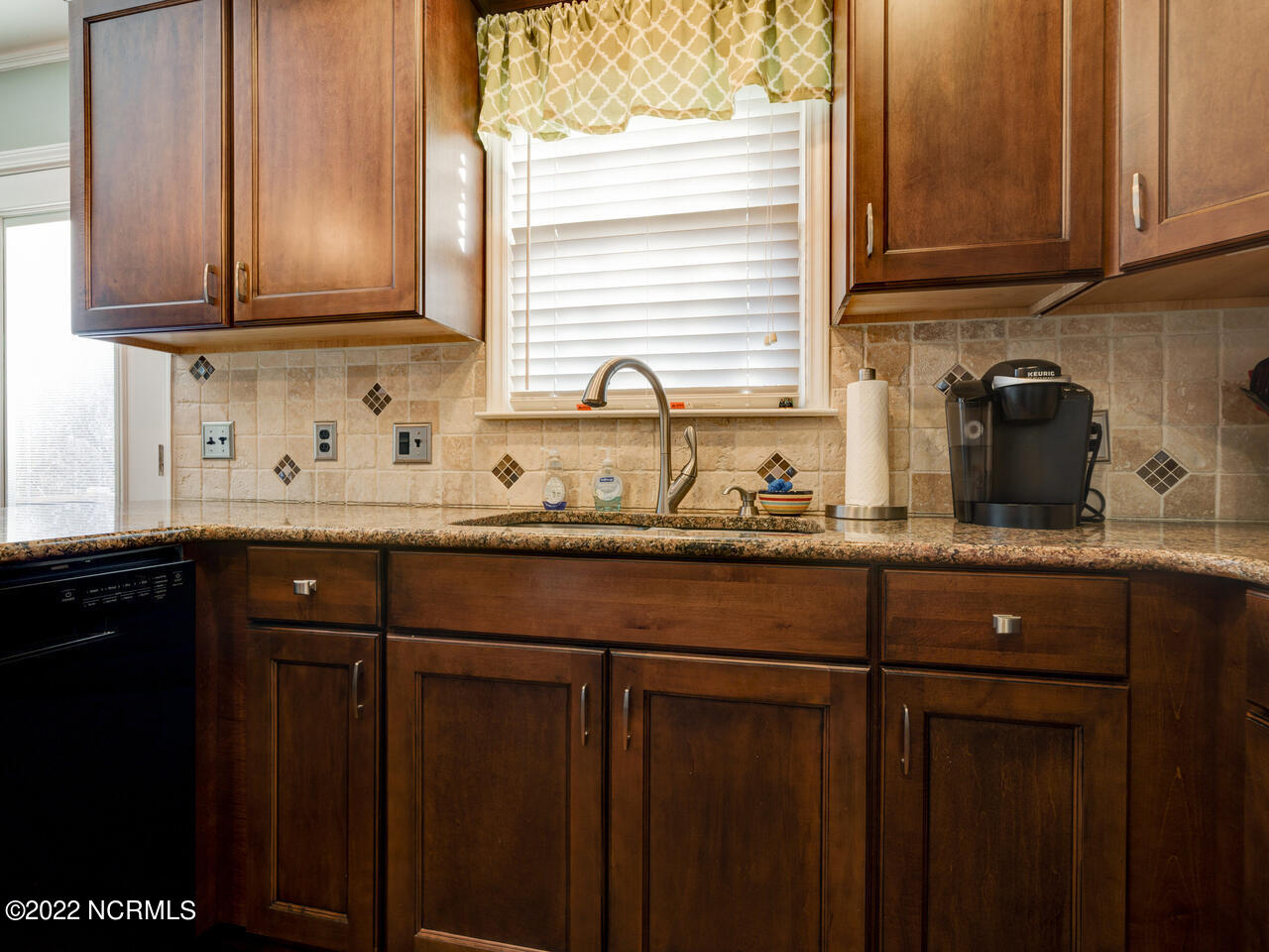 937 Shadetree Road Benson, NC 27504 - Photo 27 of 54 Kitchen