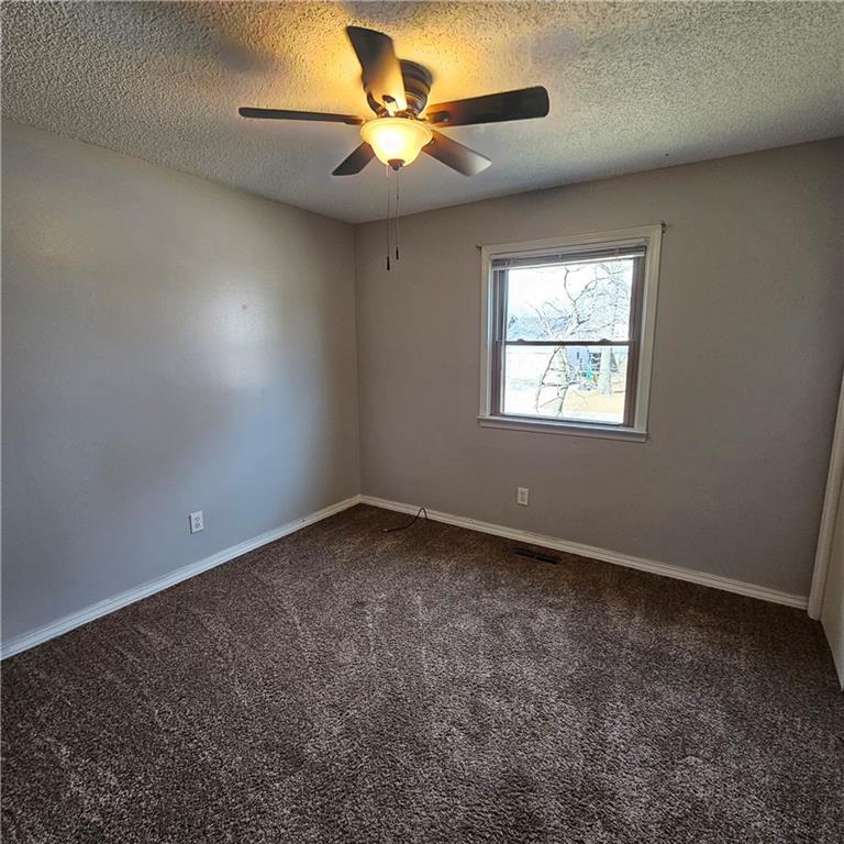 803 Spruce Street Frontenac, KS 66763 - Photo 32 of 62