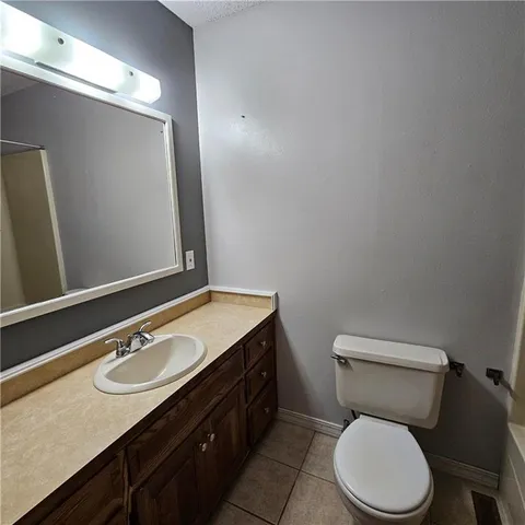 $269,900 | 803 Spruce Street, Frontenac, KS 66763