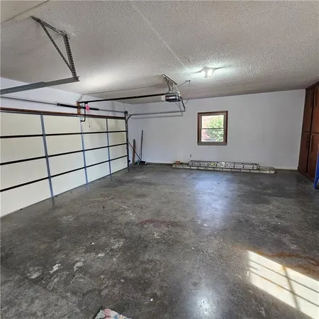 $264,900 | 803 Spruce Street, Frontenac, KS 66763