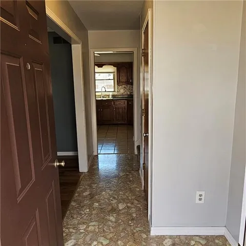 $269,900 | 803 Spruce Street, Frontenac, KS 66763