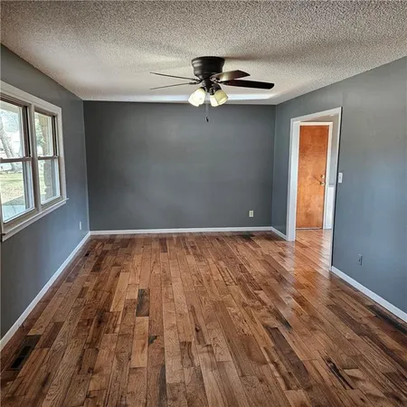 $264,900 | 803 Spruce Street, Frontenac, KS 66763