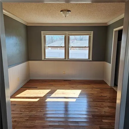 $264,900 | 803 Spruce Street, Frontenac, KS 66763