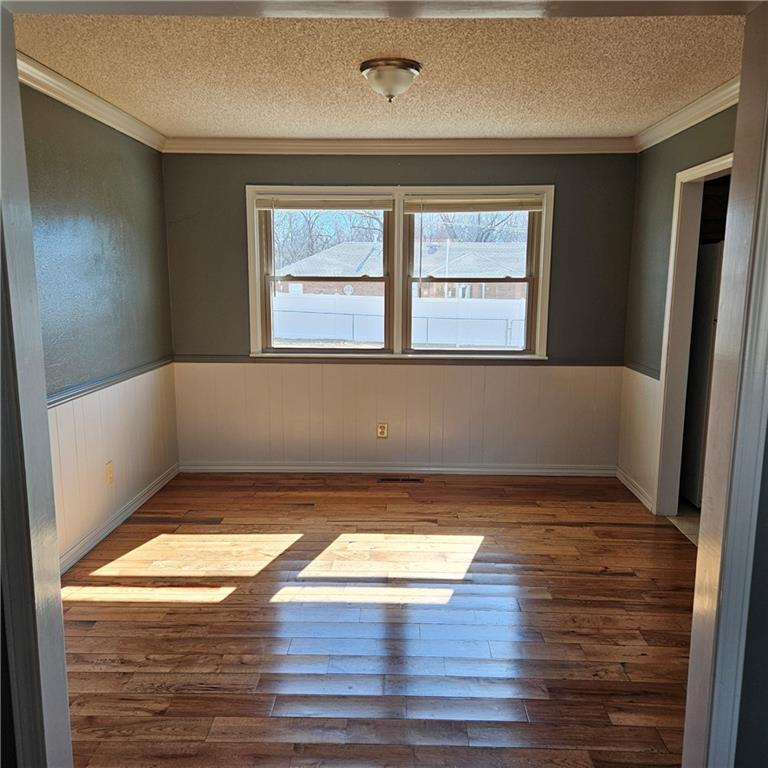 803 Spruce Street Frontenac, KS 66763 - Photo 9 of 62