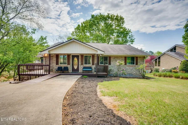 $775,000 | 408 Lake Hollow Road, Piney Flats, TN 37686