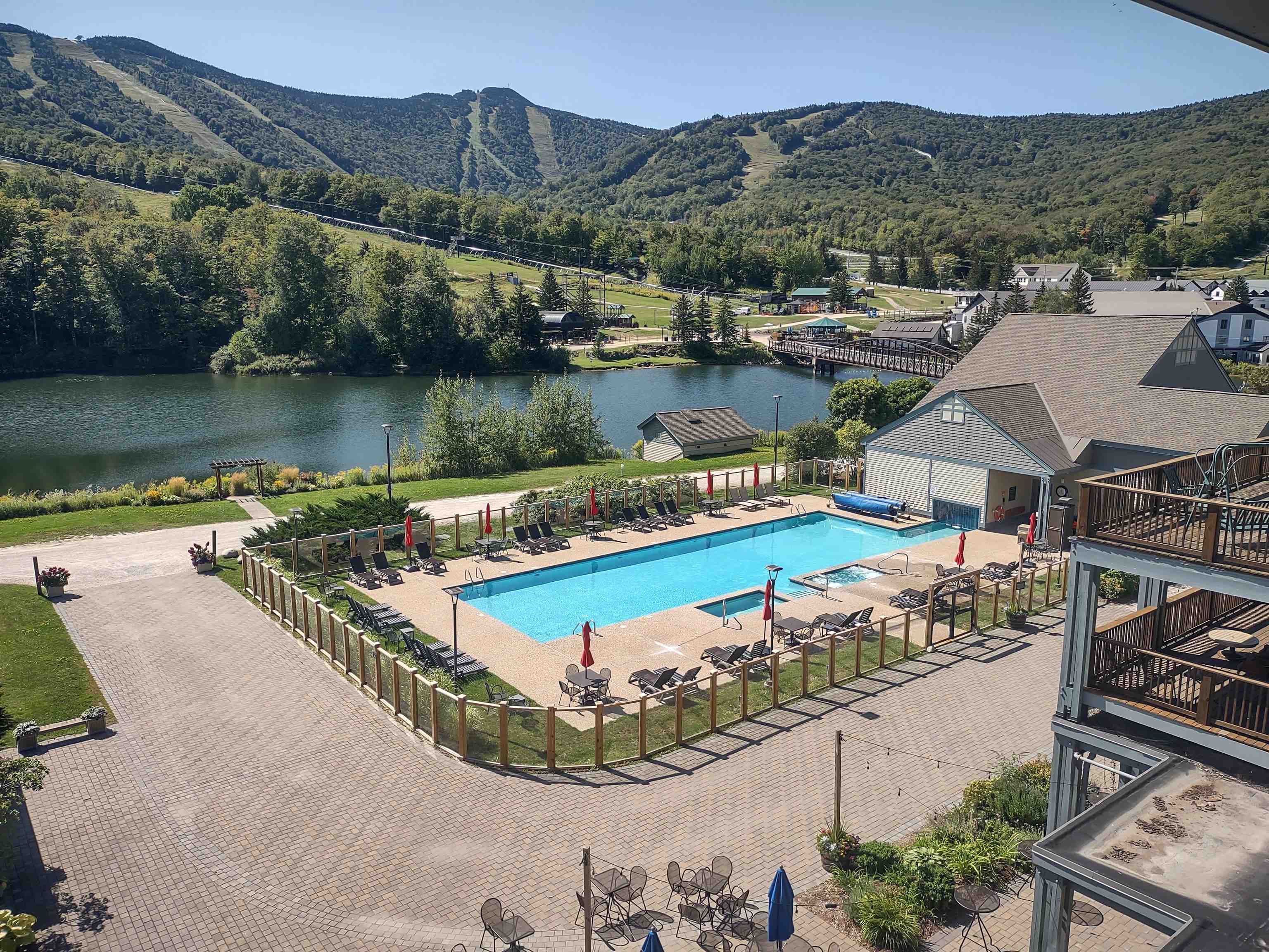 228 East Mountain Road, Unit DB DRMR GRAND HOTEL 334/336 IV (ACM SYSTEMS) Killington, VT 05751 - Photo 14 of 51