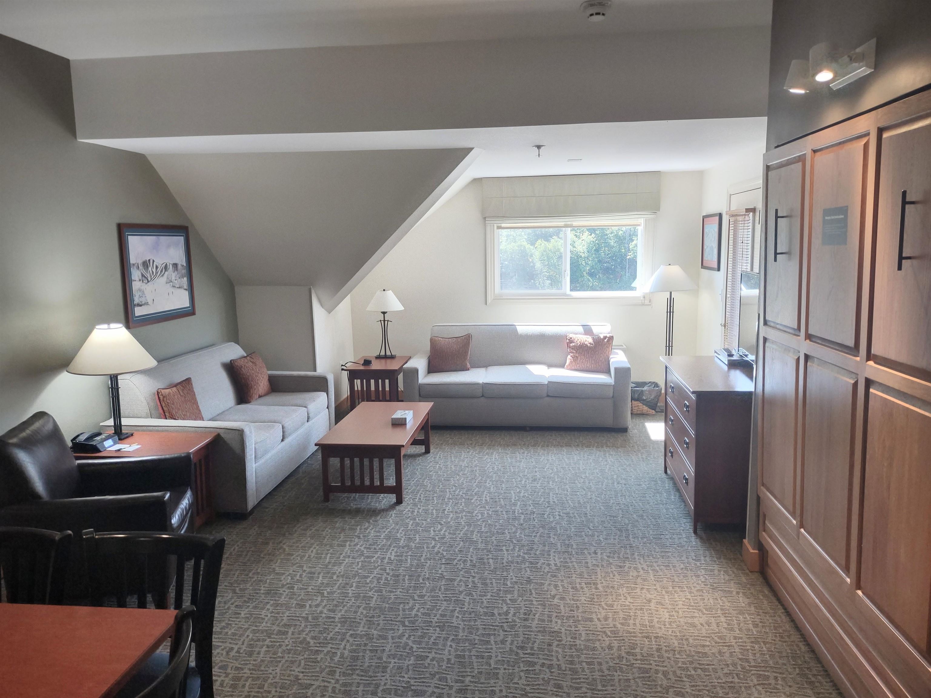 228 East Mountain Road, Unit DB DRMR GRAND HOTEL 334/336 IV (ACM SYSTEMS) Killington, VT 05751 - Photo 17 of 51