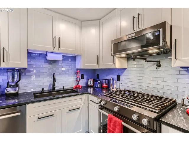 $459,000 | 3163 Southwest 199th Terrace, Beaverton, OR 97003