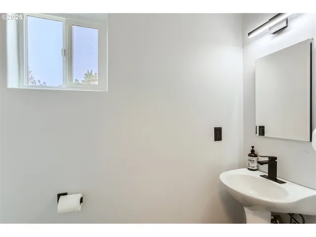 $459,000 | 3163 Southwest 199th Terrace, Beaverton, OR 97003