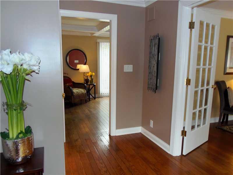 12708 Charing Cross Road Carmel, IN 46033 - Photo 2 of 21 Gallery Image 2