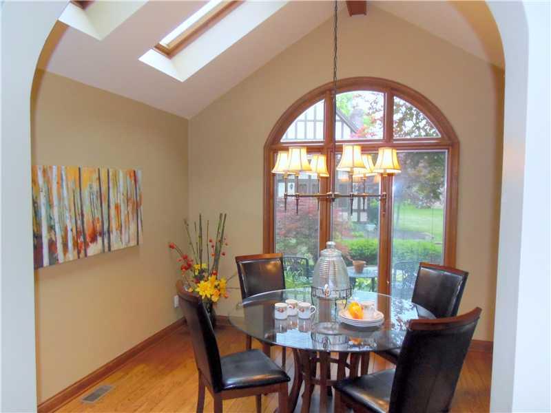 12708 Charing Cross Road Carmel, IN 46033 - Photo 13 of 21 Gallery Image 13