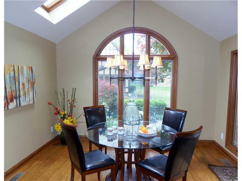 12708 Charing Cross Road Carmel, IN 46033 - Photo 14 of 21 Gallery Image 14