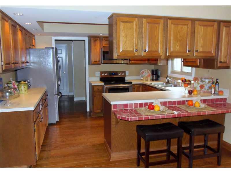 12708 Charing Cross Road Carmel, IN 46033 - Photo 10 of 21 Gallery Image 10