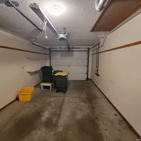 $180,000 | 5109 Woodmark Court, Fort Wayne, IN 46815