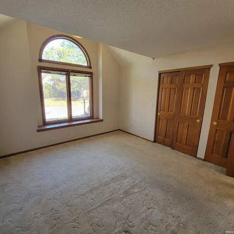 $180,000 | 5109 Woodmark Court, Fort Wayne, IN 46815