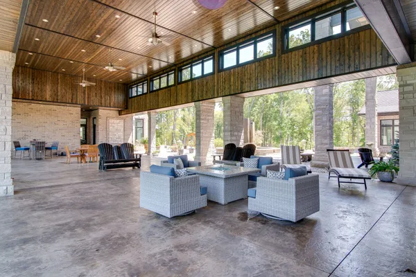 $12,000,000 | 5156 Turney Groce Road, Byrdstown, TN 38549