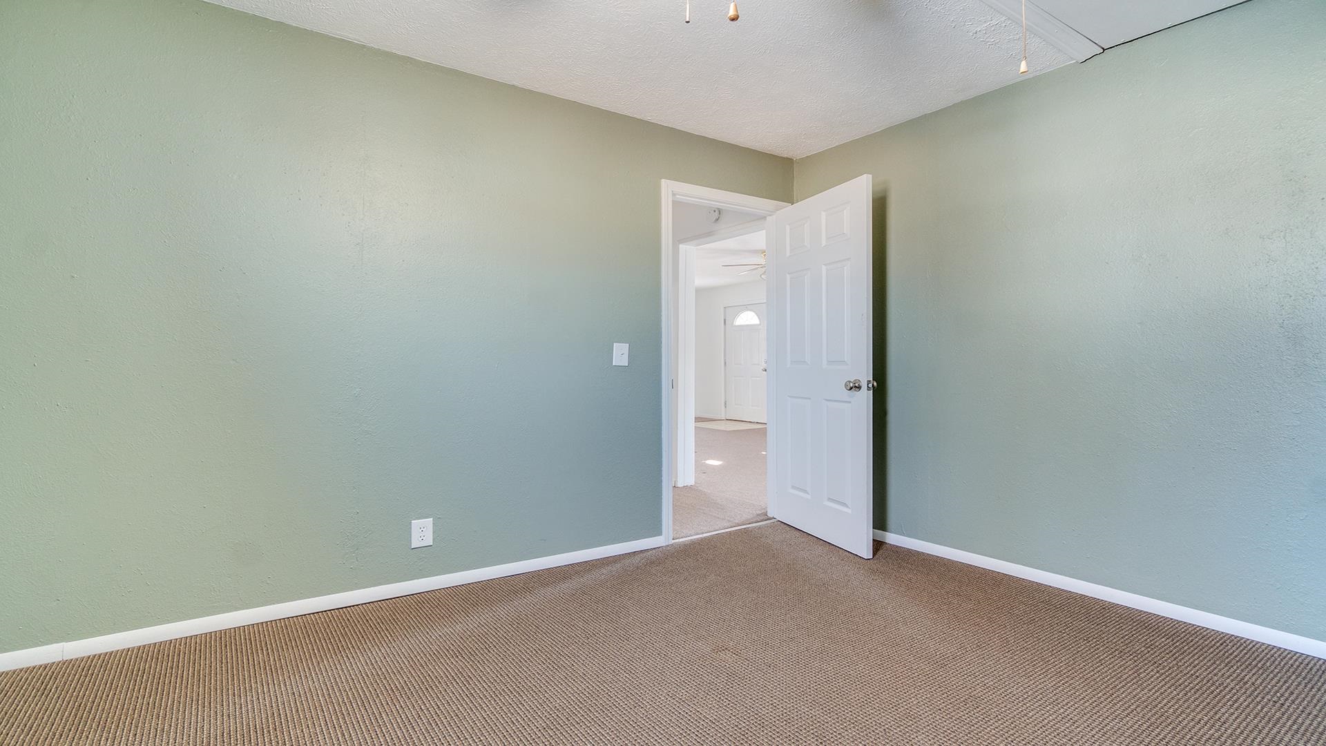 567 South 2nd Street Rochelle, IL 61068 - Photo 13 of 20