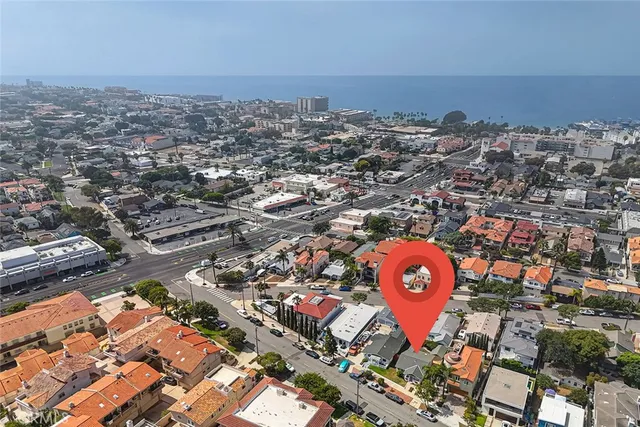 $1,325,000 | 221 South Guadalupe Avenue, Redondo Beach, CA 90277